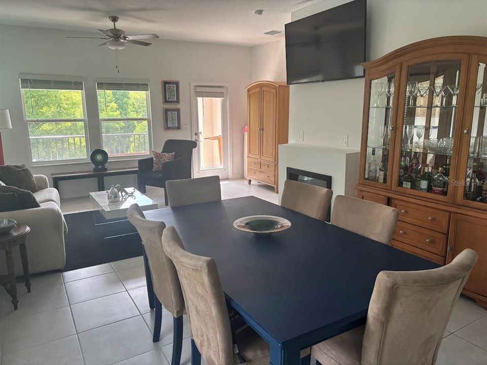 En Renta: $3,200 (3 camas, 3 baños, 1864 Pies cuadrados)