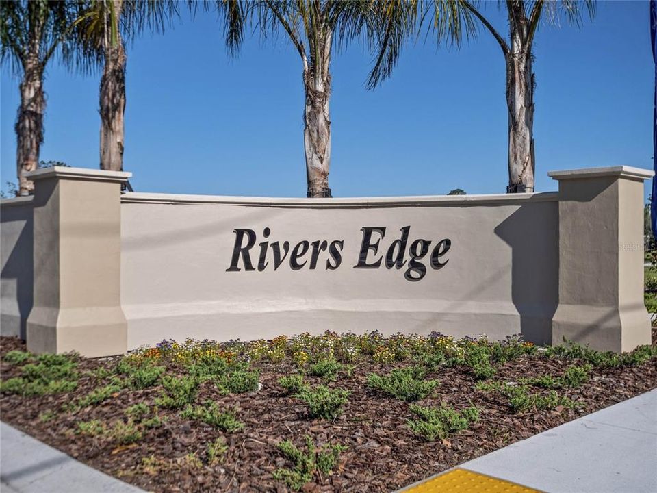For Sale: $278,990 (3 beds, 2 baths, 1671 Square Feet)