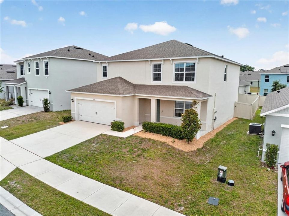 For Sale: $462,000 (5 beds, 3 baths, 2889 Square Feet)