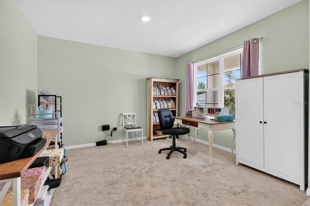 For Sale: $462,000 (5 beds, 3 baths, 2889 Square Feet)