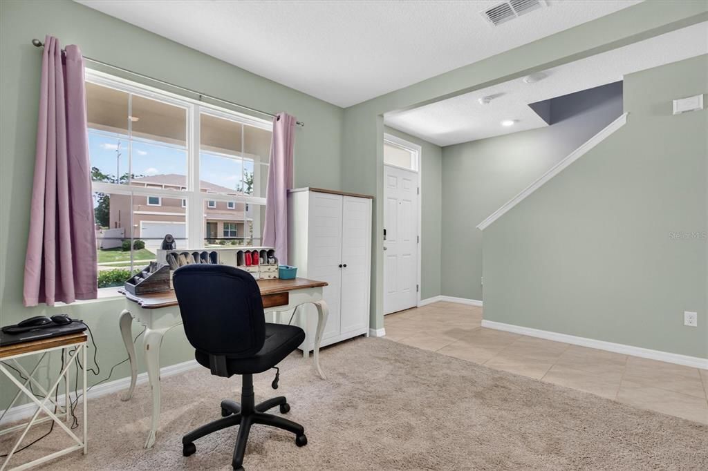 For Sale: $462,000 (5 beds, 3 baths, 2889 Square Feet)