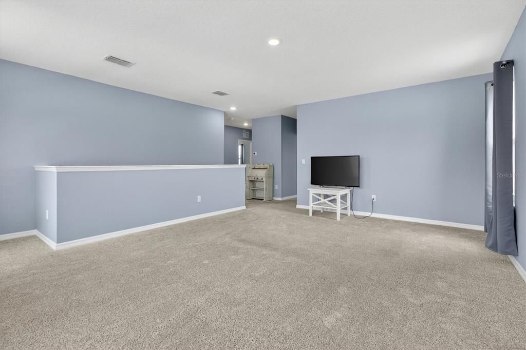 For Sale: $462,000 (5 beds, 3 baths, 2889 Square Feet)