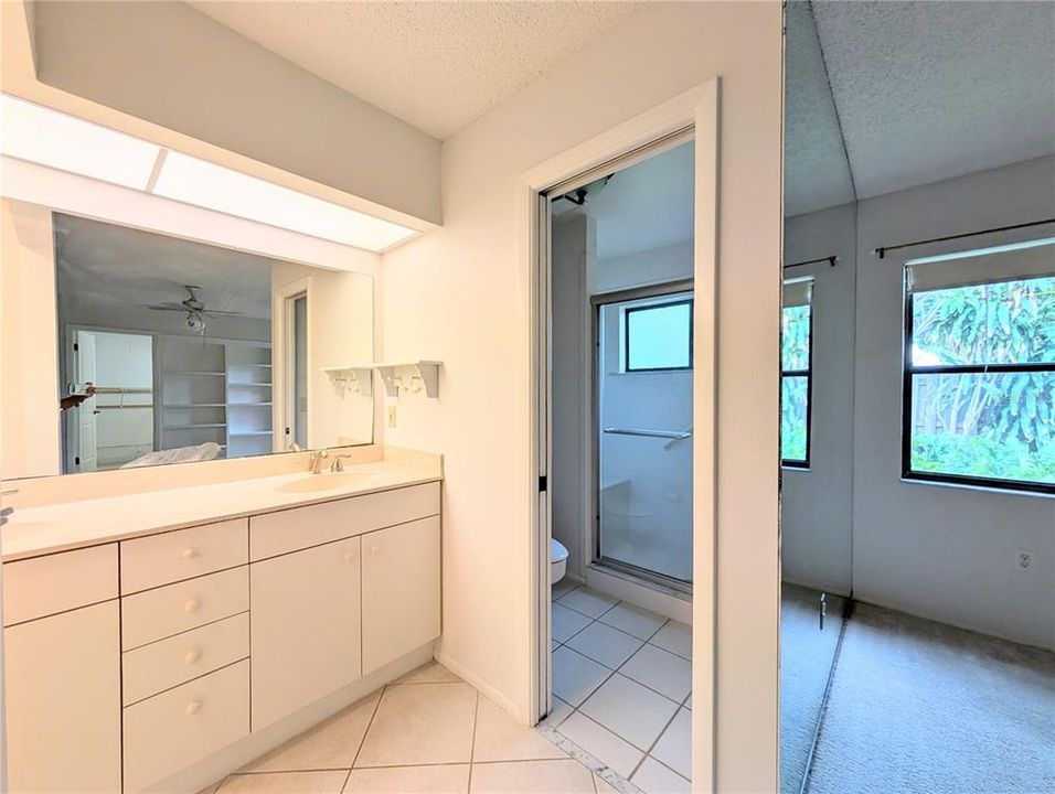 En Venta: $379,000 (3 camas, 2 baños, 2116 Pies cuadrados)