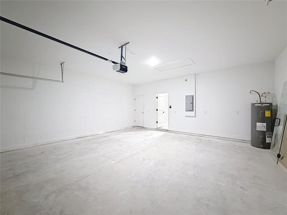 На продажу: $472,800 (4 спален, 2 ванн, 2035 Квадратных фут)