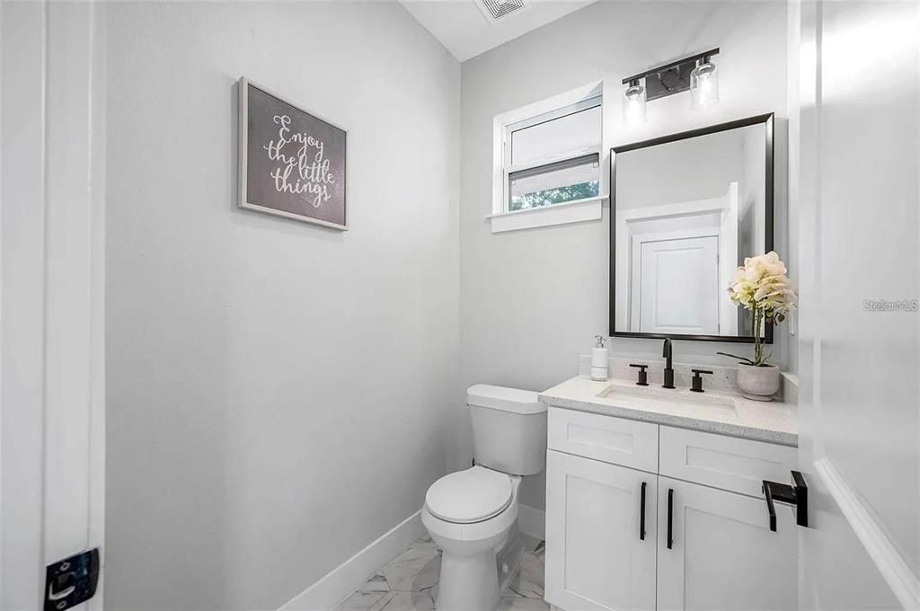 For Sale: $919,999 (5 beds, 5 baths, 2881 Square Feet)