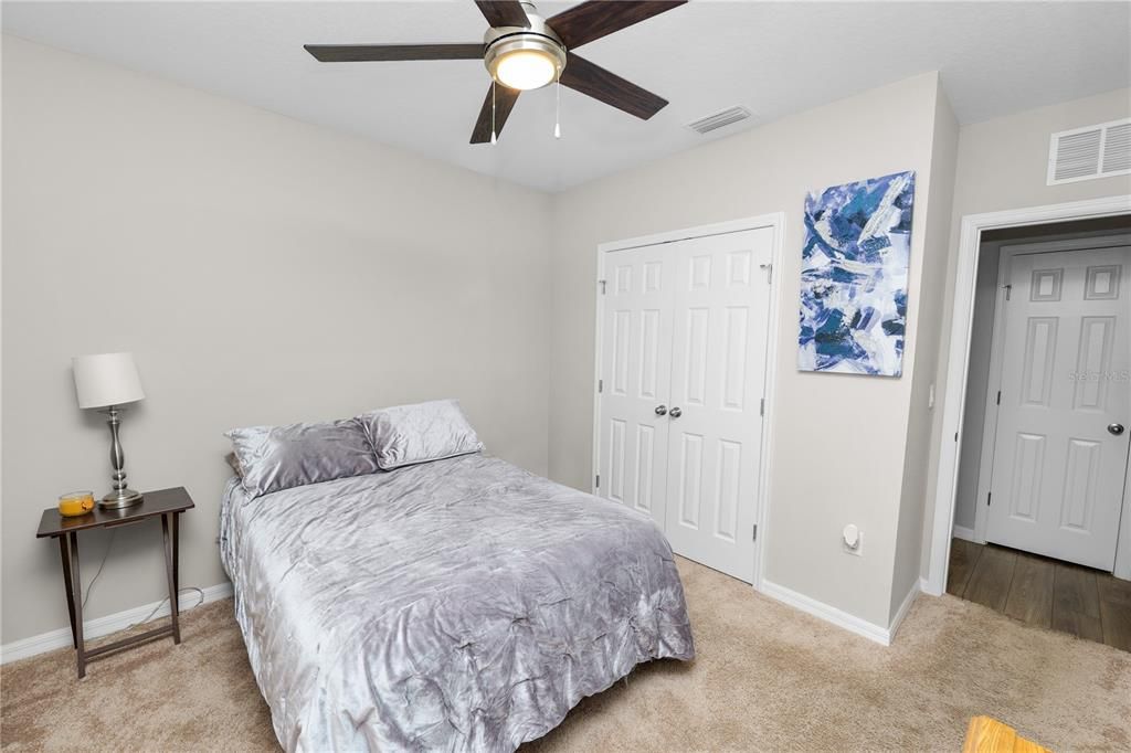 For Sale: $385,000 (5 beds, 3 baths, 3085 Square Feet)