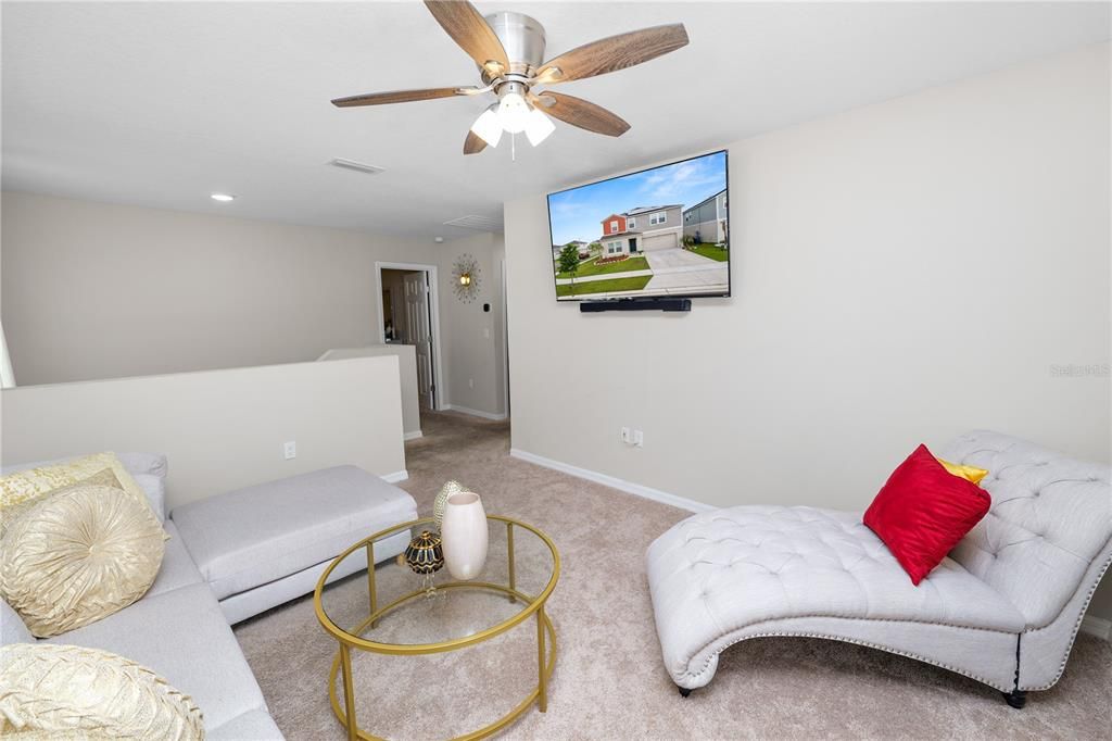 For Sale: $385,000 (5 beds, 3 baths, 3085 Square Feet)