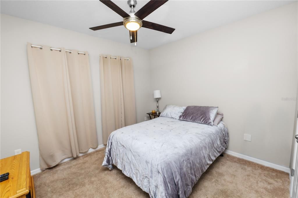 For Sale: $385,000 (5 beds, 3 baths, 3085 Square Feet)