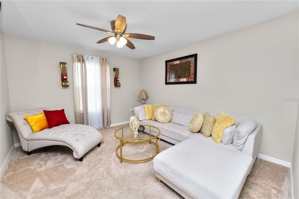 For Sale: $385,000 (5 beds, 3 baths, 3085 Square Feet)
