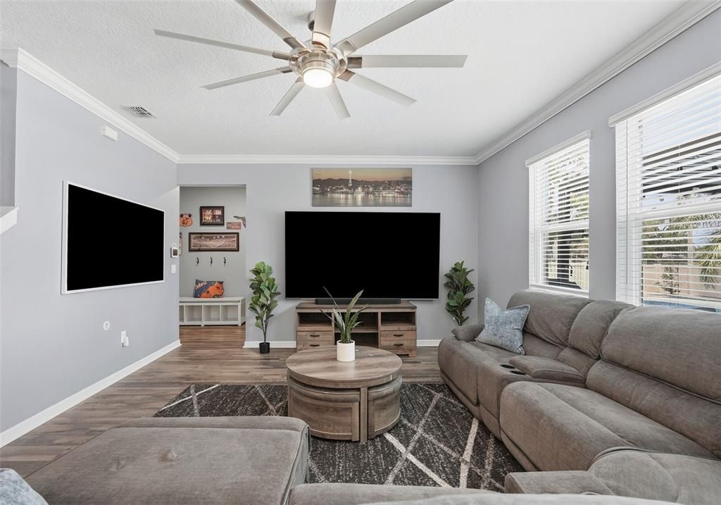 For Sale: $650,000 (4 beds, 3 baths, 2686 Square Feet)