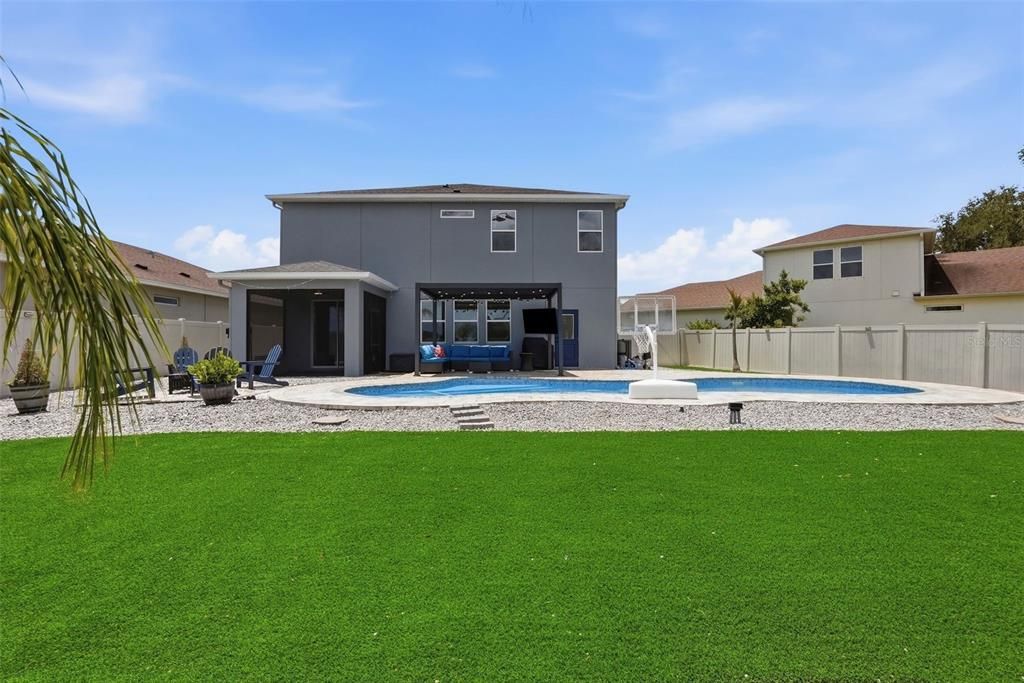 For Sale: $650,000 (4 beds, 3 baths, 2686 Square Feet)