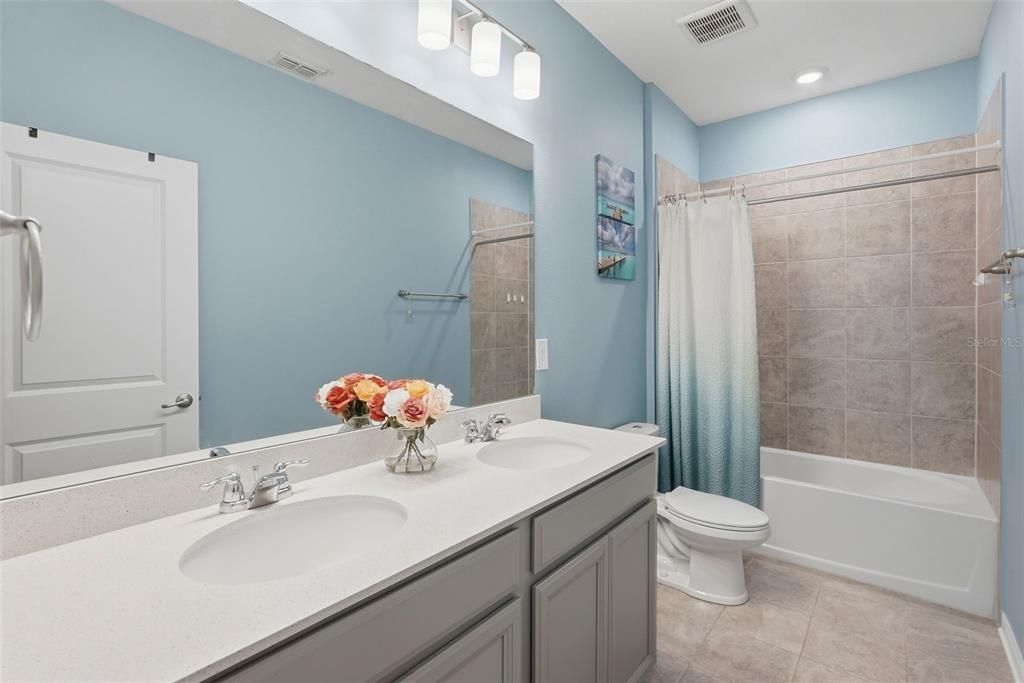 For Sale: $650,000 (4 beds, 3 baths, 2686 Square Feet)