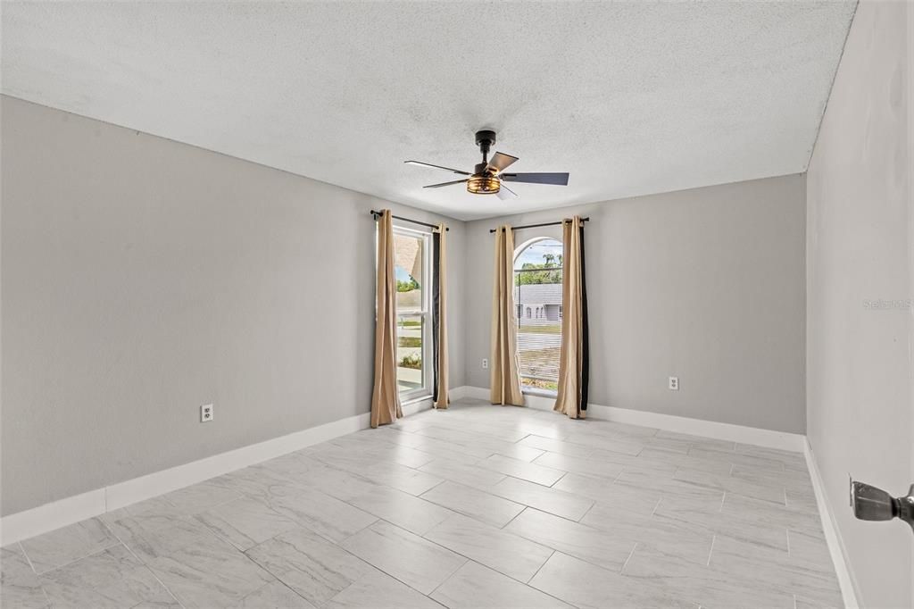 Active With Contract: $319,000 (3 beds, 2 baths, 2012 Square Feet)