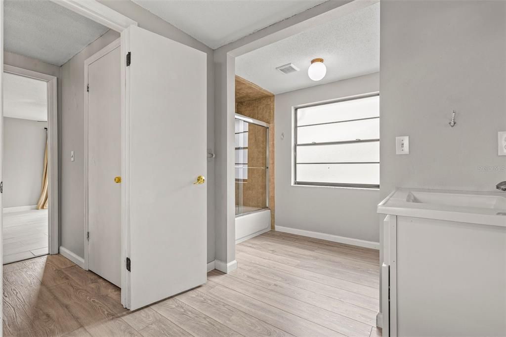 Active With Contract: $319,000 (3 beds, 2 baths, 2012 Square Feet)