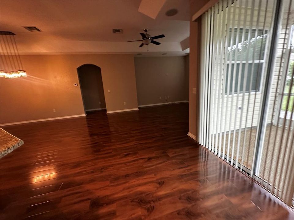 For Rent: $2,600 (3 beds, 2 baths, 1911 Square Feet)