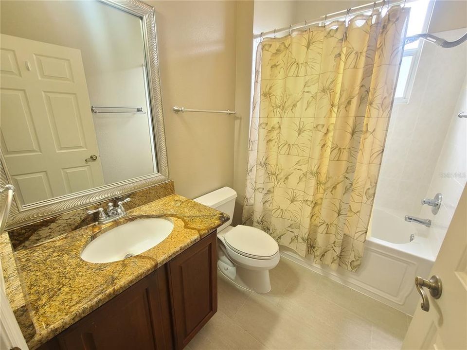 For Rent: $2,600 (3 beds, 2 baths, 1911 Square Feet)