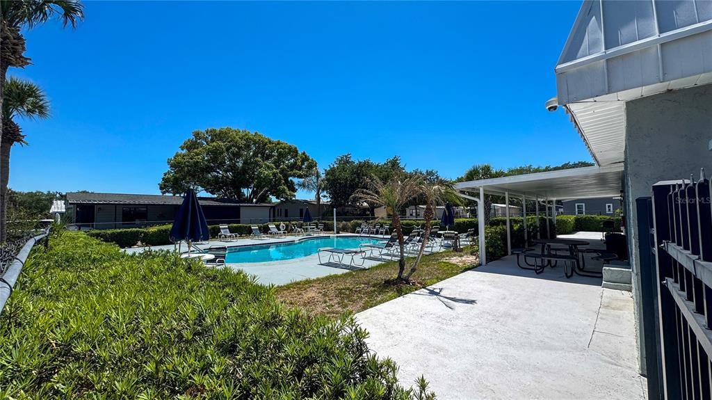 For Sale: $98,600 (3 beds, 2 baths, 1456 Square Feet)