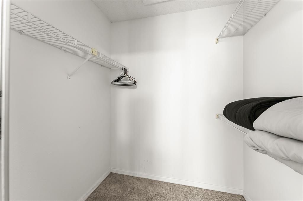 For Sale: $210,000 (3 beds, 2 baths, 1301 Square Feet)