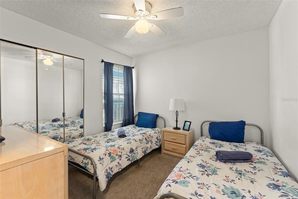 For Sale: $210,000 (3 beds, 2 baths, 1301 Square Feet)