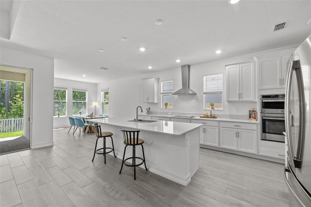 For Sale: $825,000 (5 beds, 4 baths, 3334 Square Feet)