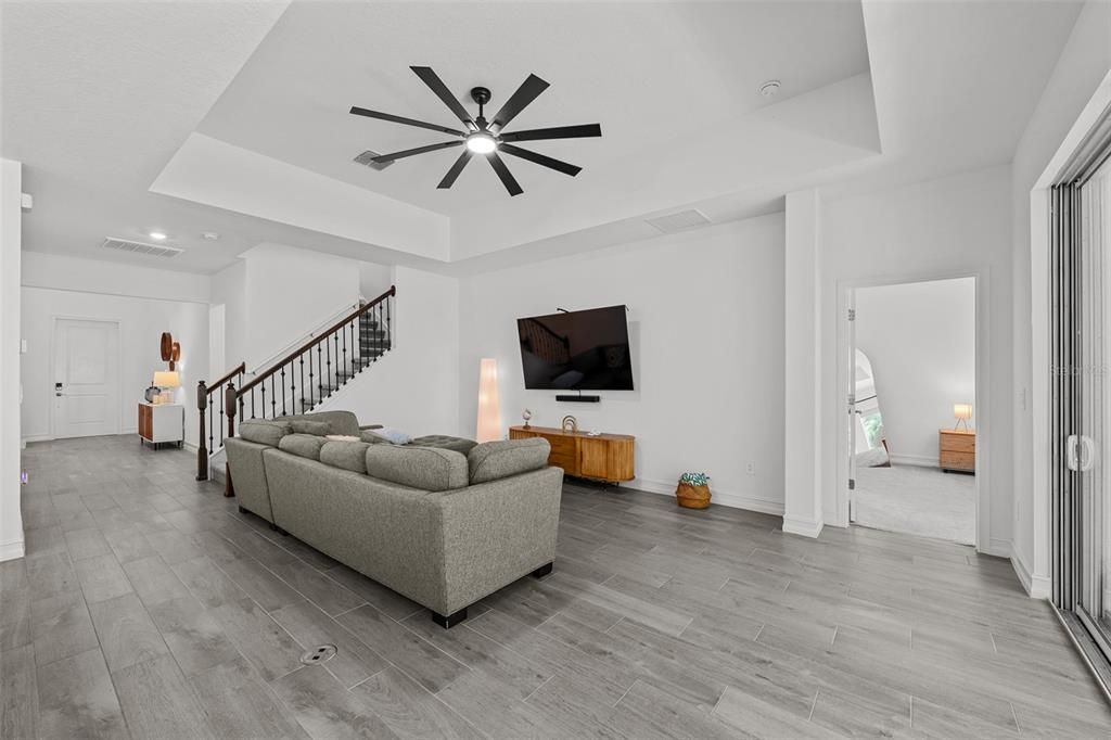 For Sale: $825,000 (5 beds, 4 baths, 3334 Square Feet)