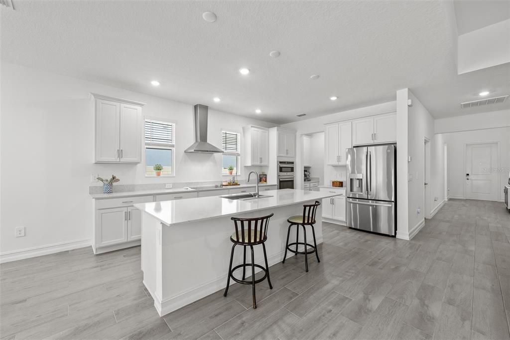 For Sale: $825,000 (5 beds, 4 baths, 3334 Square Feet)