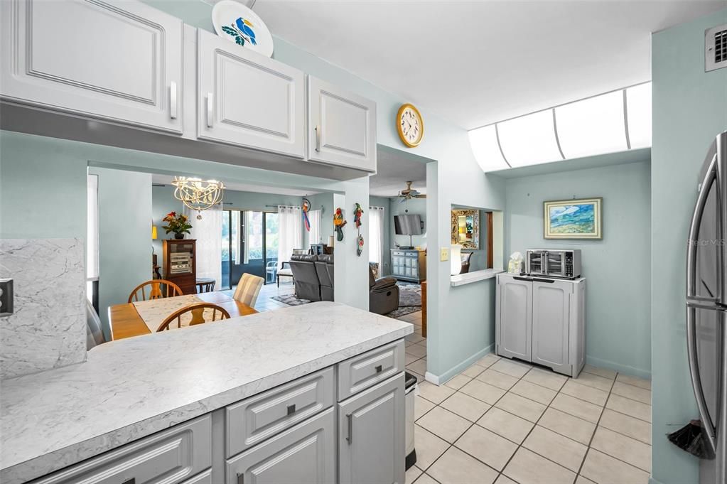 For Sale: $189,000 (2 beds, 2 baths, 1150 Square Feet)