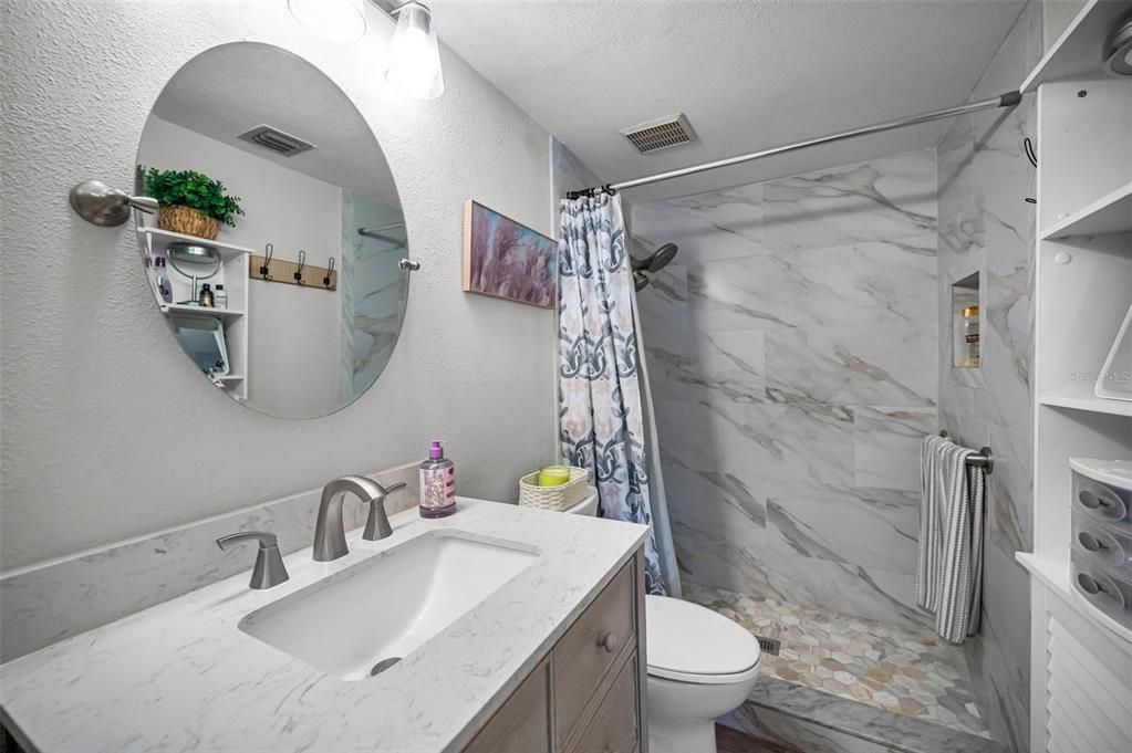 For Sale: $189,000 (2 beds, 2 baths, 1150 Square Feet)