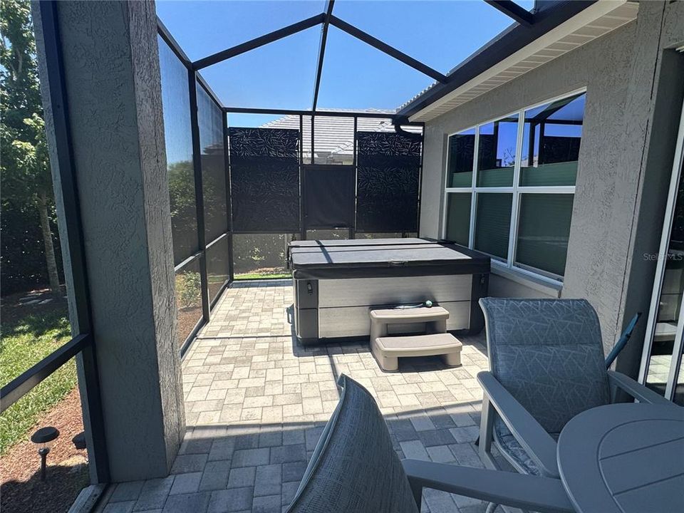 For Sale: $717,500 (2 beds, 2 baths, 2358 Square Feet)