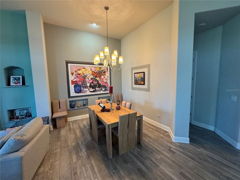 For Sale: $717,500 (2 beds, 2 baths, 2358 Square Feet)