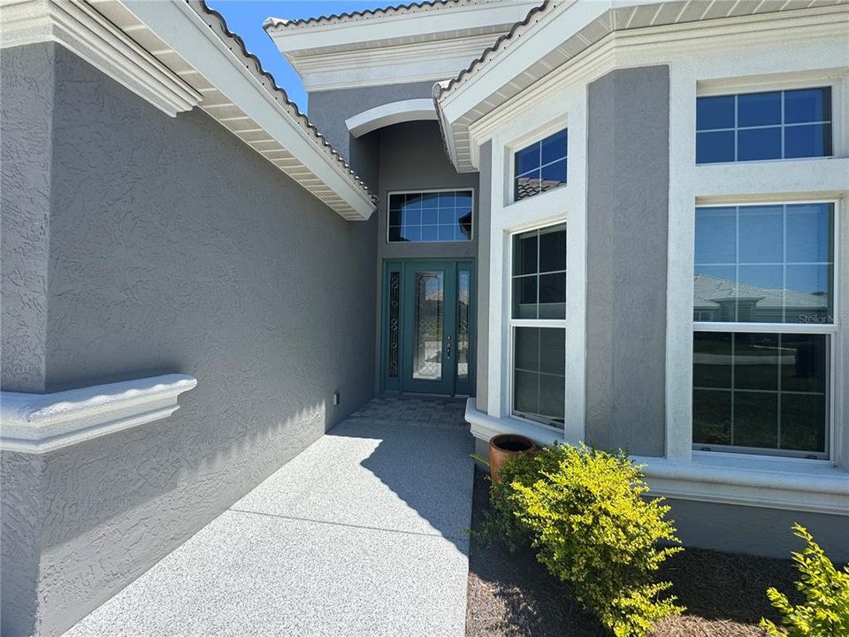 For Sale: $717,500 (2 beds, 2 baths, 2358 Square Feet)