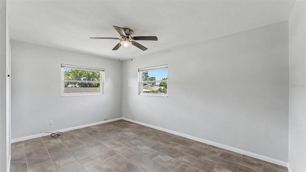 En Venta: $314,999 (3 camas, 3 baños, 1829 Pies cuadrados)