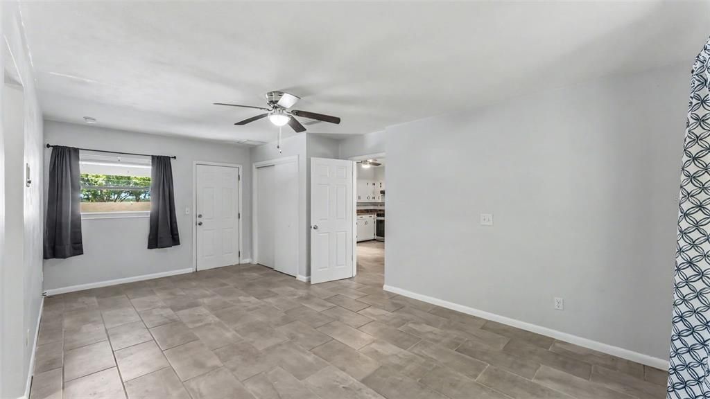 En Venta: $314,999 (3 camas, 3 baños, 1829 Pies cuadrados)