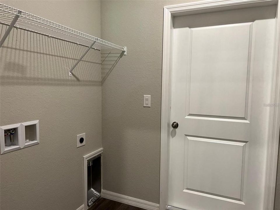 В аренду: $1,900 (3 спален, 2 ванн, 1557 Квадратных фут)