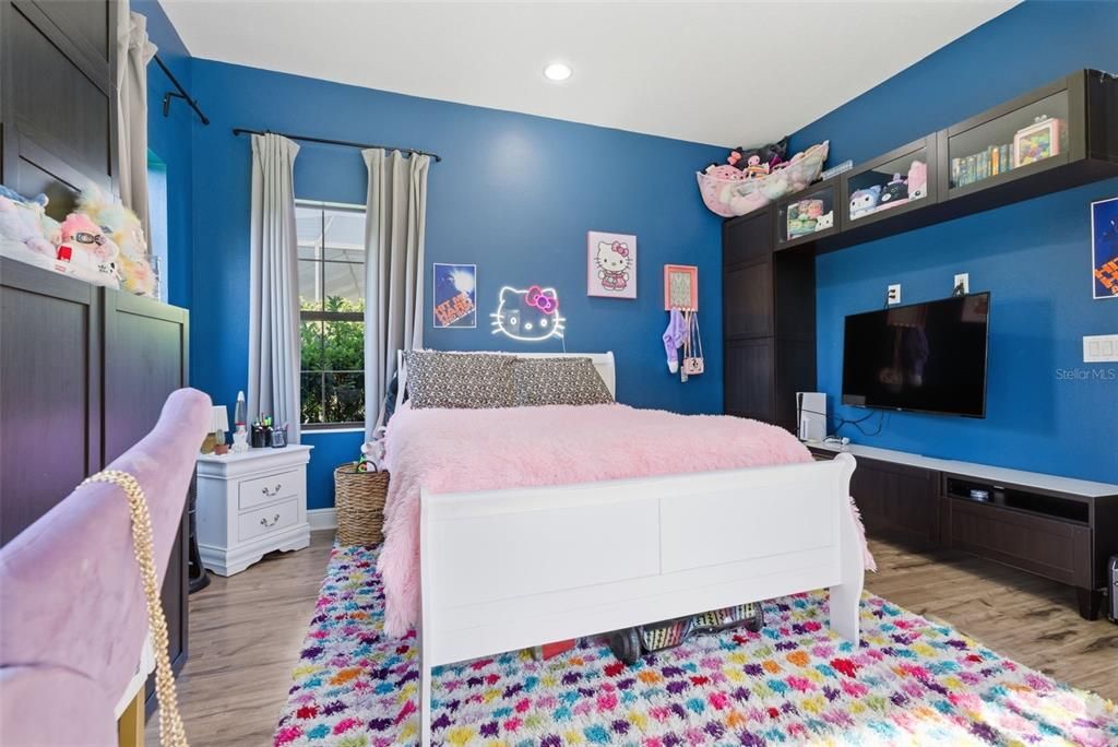 En Venta: $675,000 (4 camas, 3 baños, 2617 Pies cuadrados)