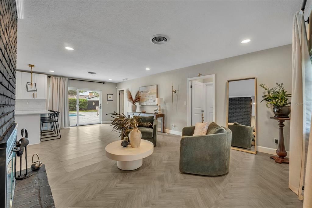 For Sale: $715,000 (4 beds, 2 baths, 2245 Square Feet)