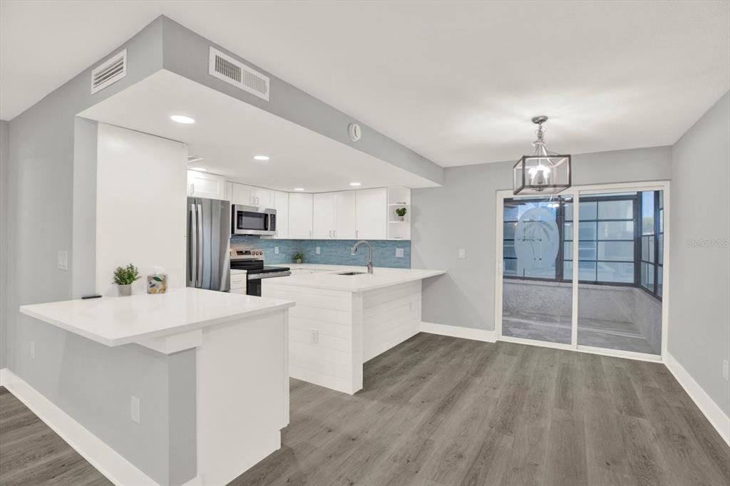 For Sale: $439,000 (2 beds, 2 baths, 1090 Square Feet)