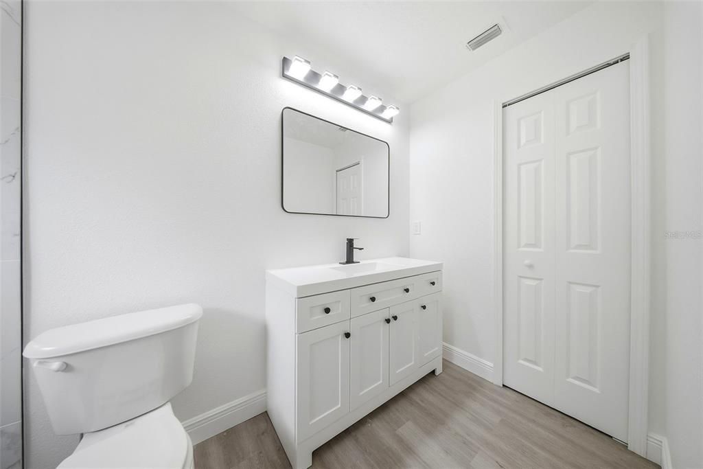 Active With Contract: $315,000 (3 beds, 2 baths, 1463 Square Feet)