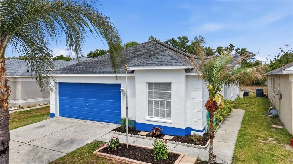 Active With Contract: $315,000 (3 beds, 2 baths, 1463 Square Feet)