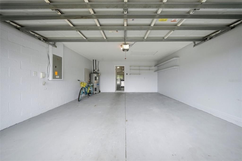 Active With Contract: $315,000 (3 beds, 2 baths, 1463 Square Feet)