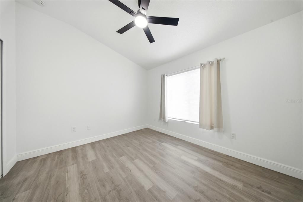 Active With Contract: $315,000 (3 beds, 2 baths, 1463 Square Feet)