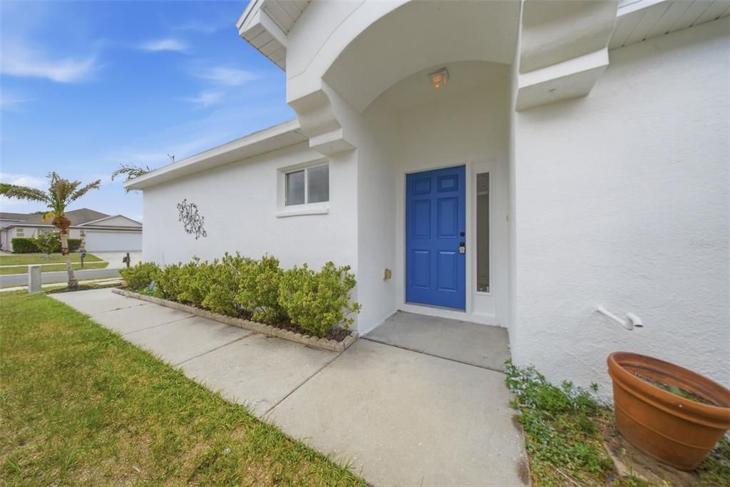 Active With Contract: $315,000 (3 beds, 2 baths, 1463 Square Feet)