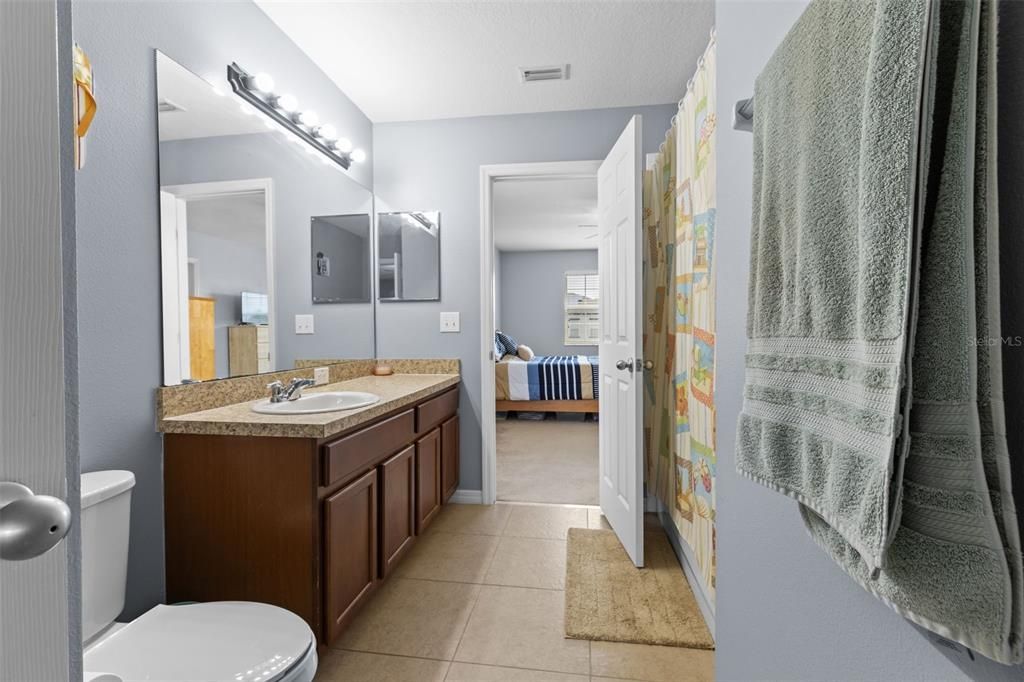 En Venta: $600,000 (5 camas, 3 baños, 3210 Pies cuadrados)