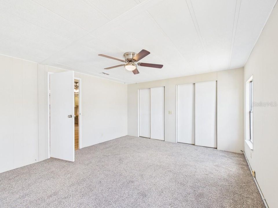 For Sale: $164,900 (2 beds, 2 baths, 1456 Square Feet)