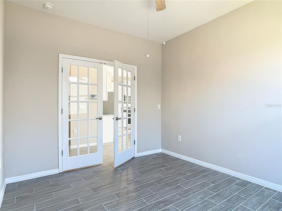 For Rent: $2,500 (3 beds, 2 baths, 1710 Square Feet)