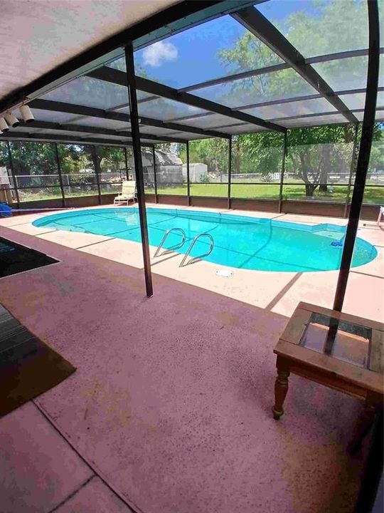 For Sale: $249,000 (3 beds, 2 baths, 1058 Square Feet)