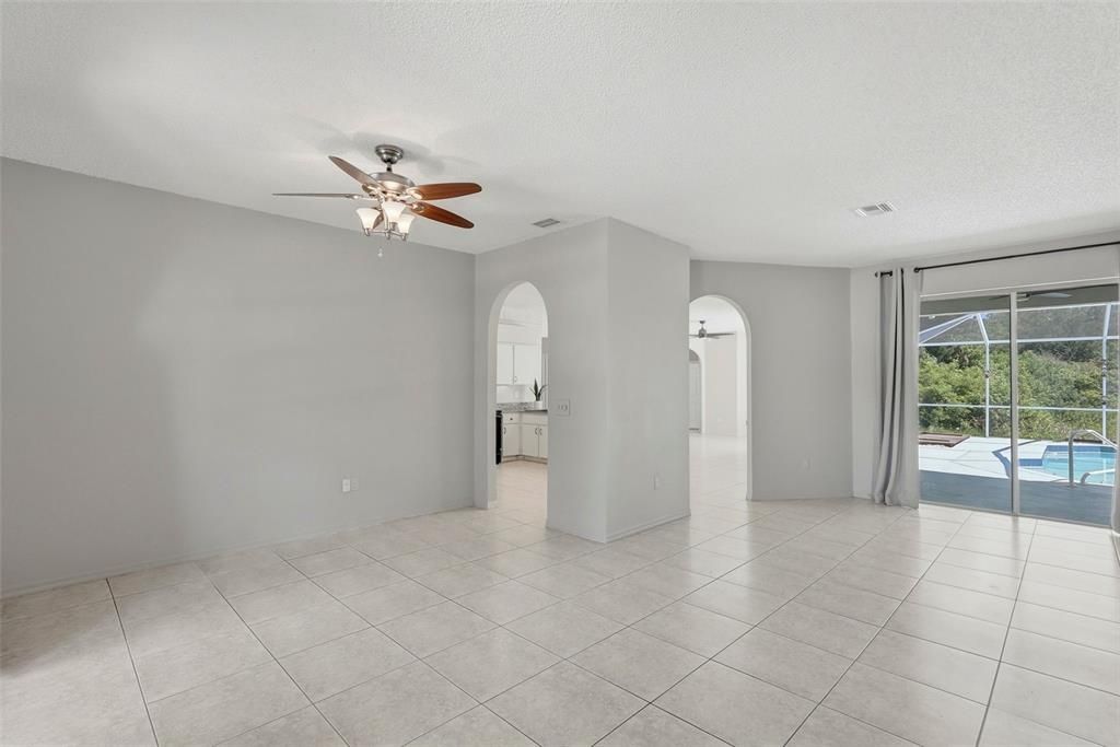 For Sale: $450,000 (4 beds, 3 baths, 2323 Square Feet)