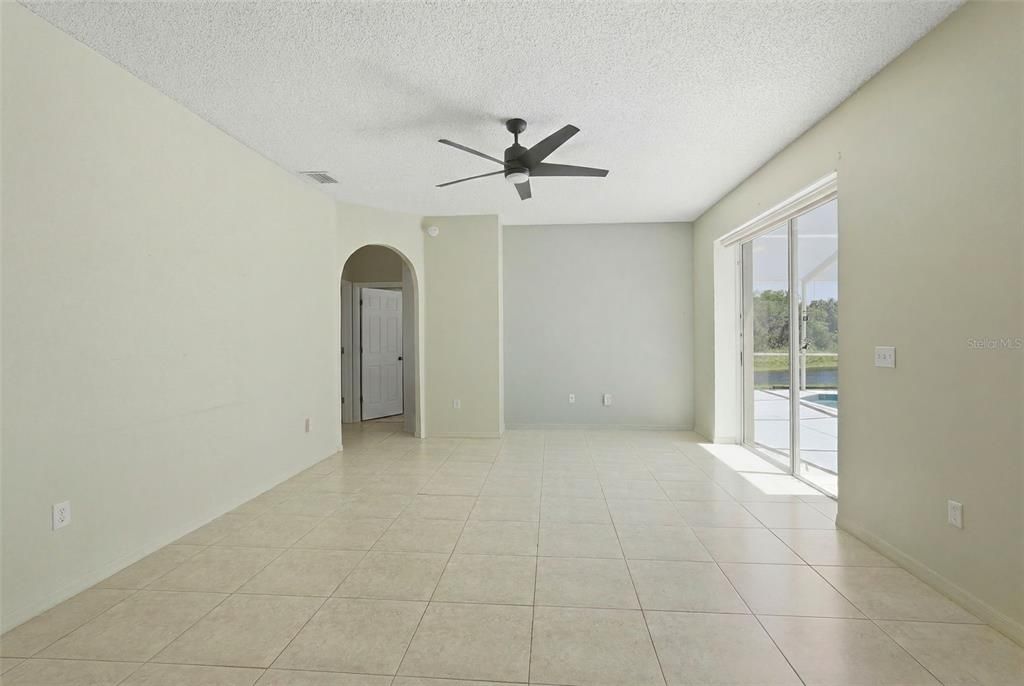 For Sale: $450,000 (4 beds, 3 baths, 2323 Square Feet)