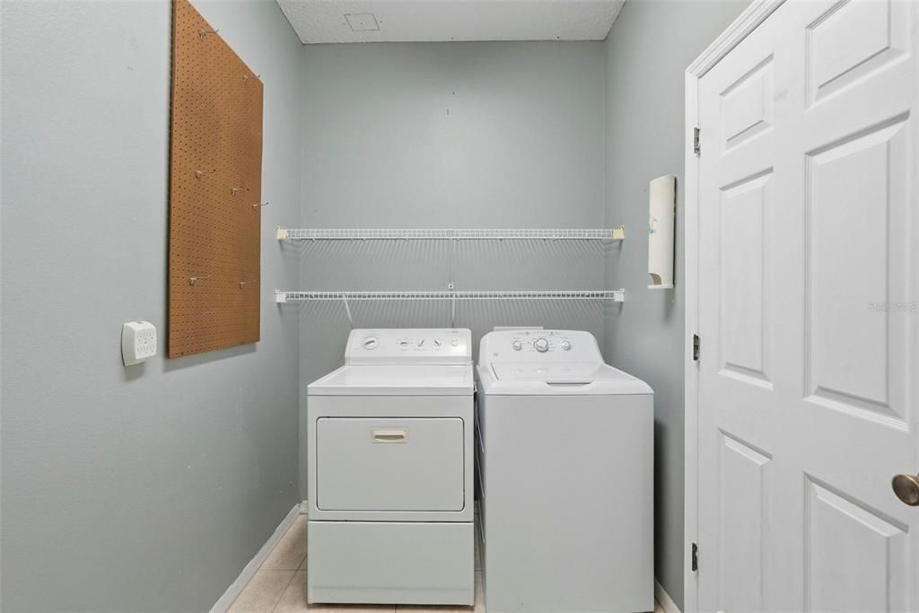 For Sale: $450,000 (4 beds, 3 baths, 2323 Square Feet)