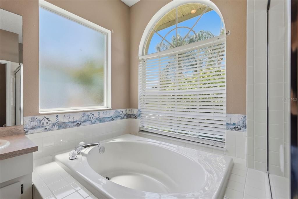 For Sale: $450,000 (4 beds, 3 baths, 2323 Square Feet)